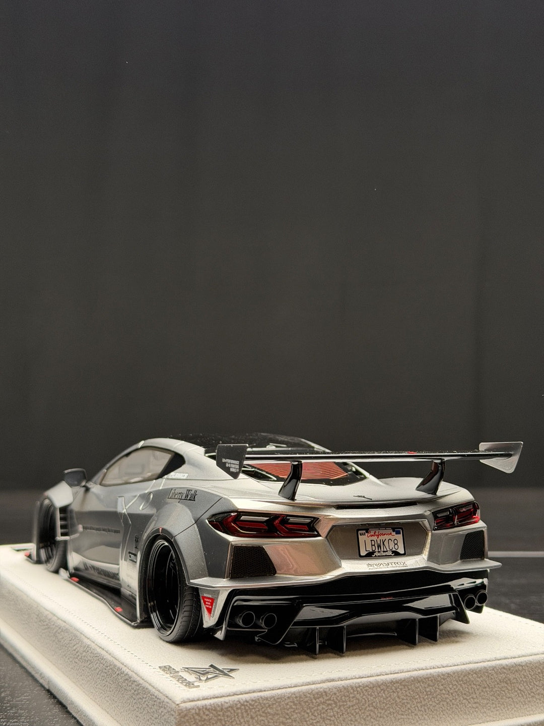 Chevrolet Corvette C8 LBWK (Silver) [BBA Model] 1/18 scale – Collectors ...