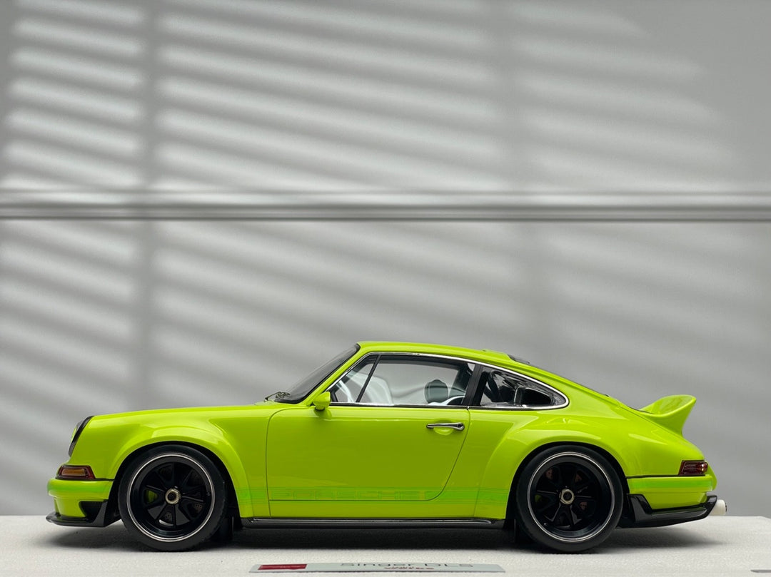 Porsche 911 Singer DLS (Acid Green) [Make up Eidolon] 1/18 scale