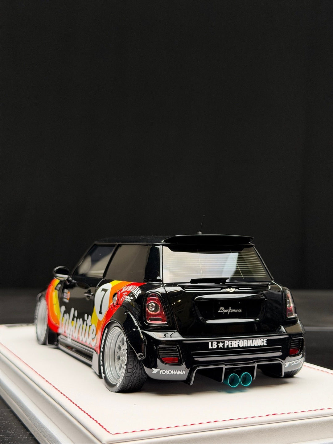 MINI Cooper LBWK (Black Infinite) [IVY Merit Model] 1/18 scale