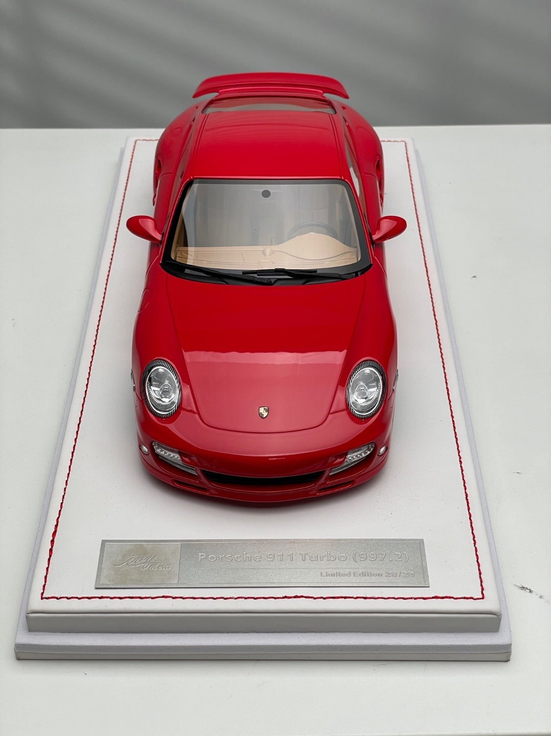 Porsche 997.2 911 Turbo (Red) [IVY Merit Model] 1/18 scale