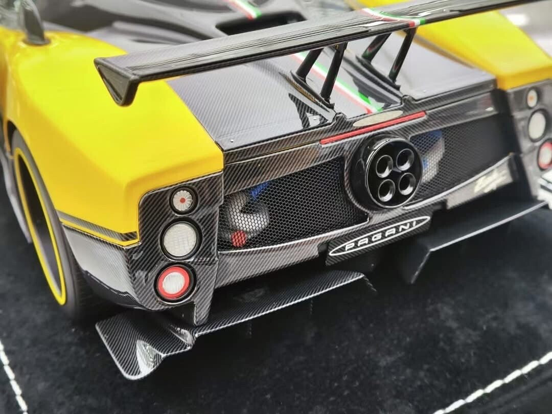 Pagani Zonda Cinque (Yellow/ Carbon) [Henson & Heaven] 1/18 scale
