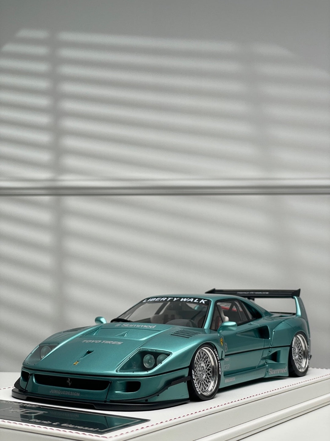 Ferrari F40 LBWK (Metallic Turquoise) [Davis & Giovanni] 1:18 scale