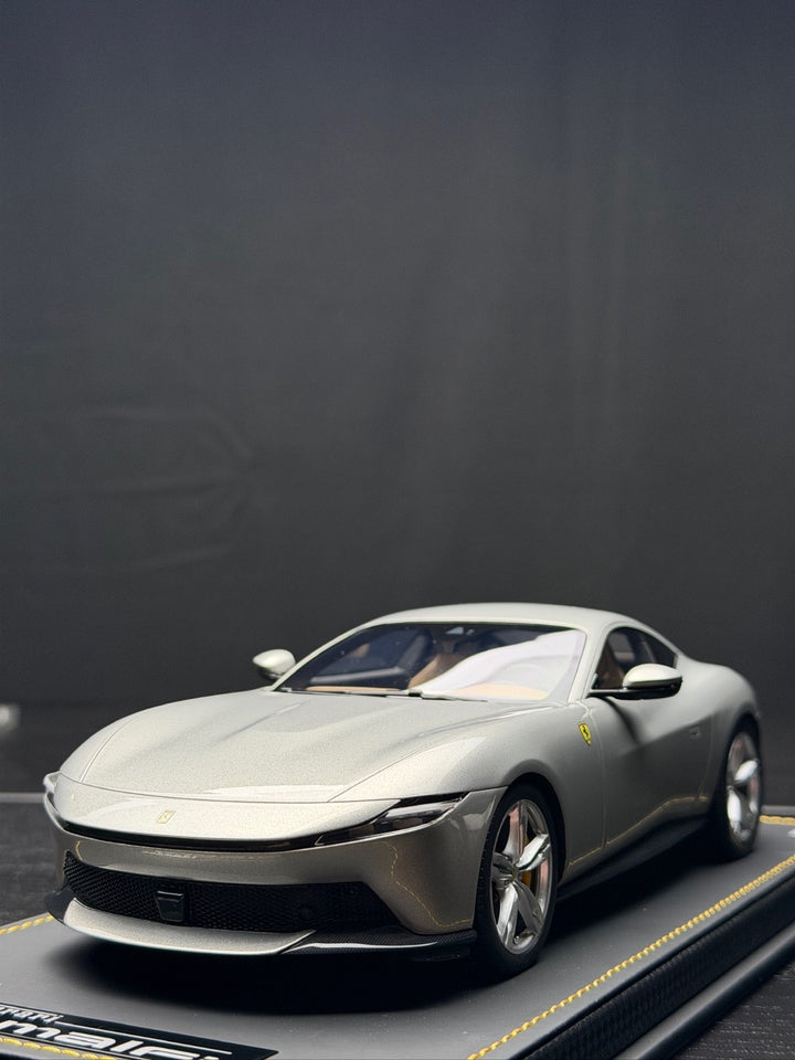 Ferrari Amalfi (Silver) [MR Collection] 1/18 scale