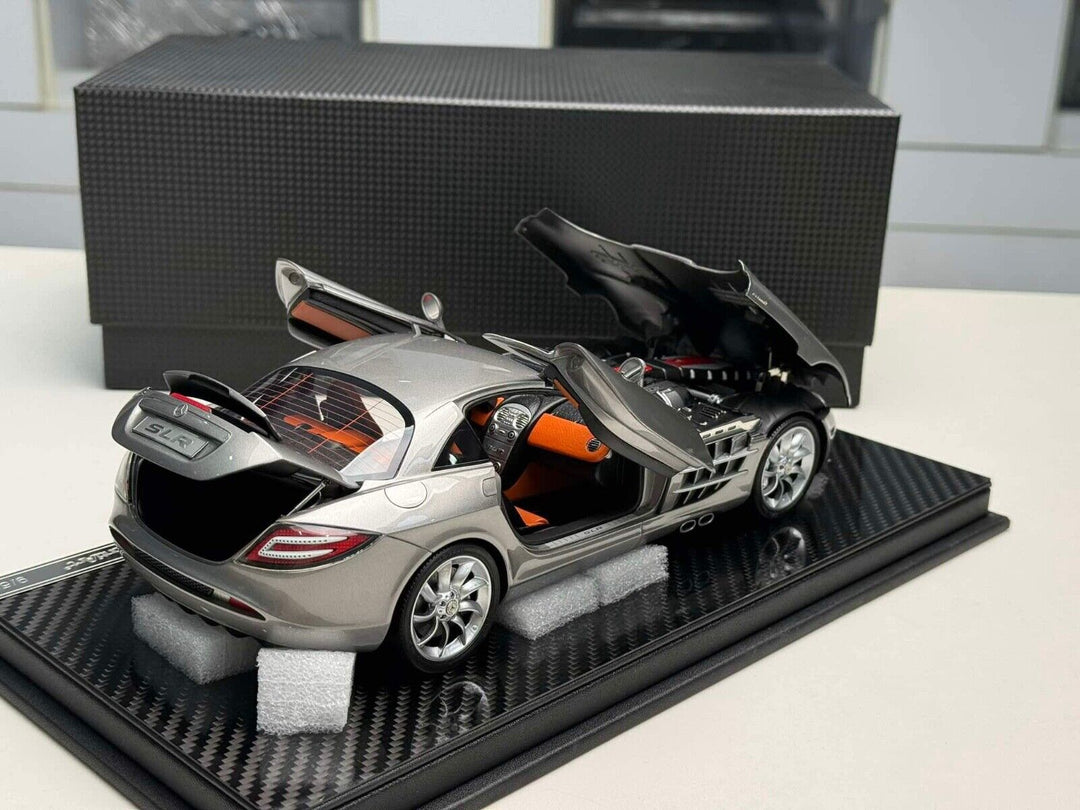 Mercedes-Benz SLR Mclaren (Silver) [FrontiArt] 1/18 scale
