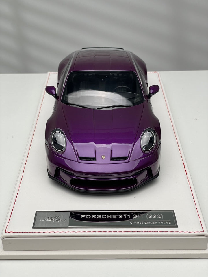 Porsche 911 S/T (Purple/ Silver Rims) [Ivy Merit Model] 1/18 scale