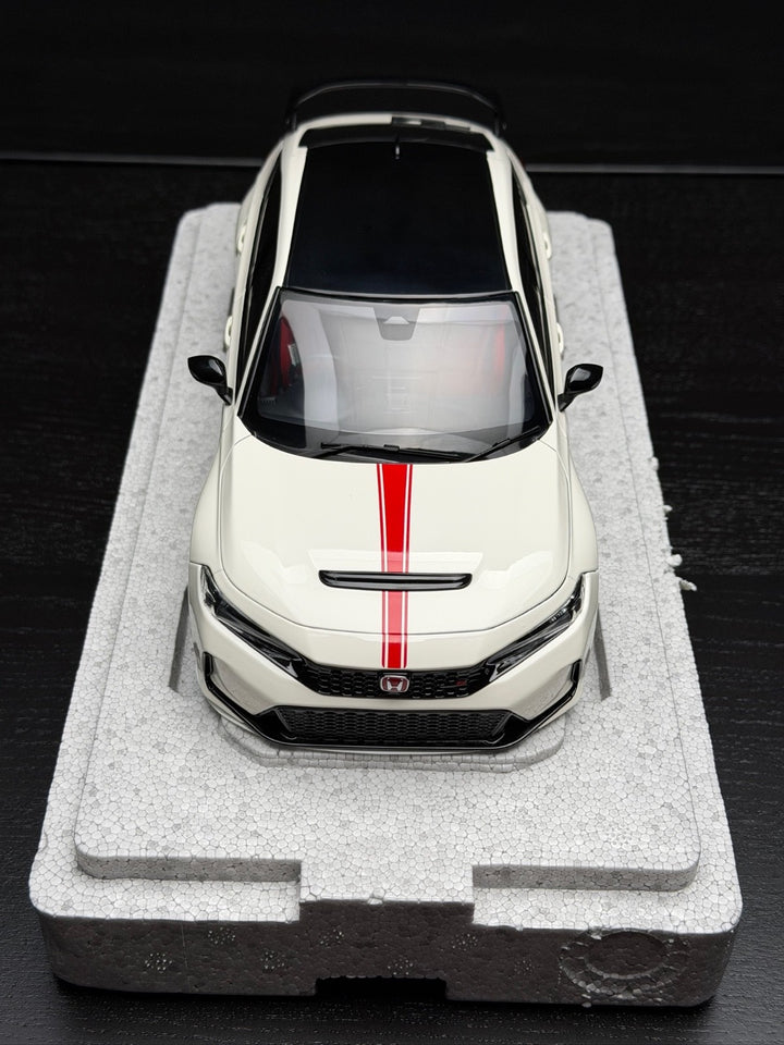 Honda Civic Type R HKS (White/ Red) [Motorhelix] 1/18 scale