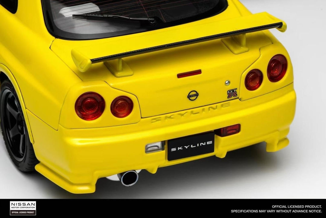 Nissan R34 Skyline GT-R (Yellow) [Motorhelix] 1/18 scale