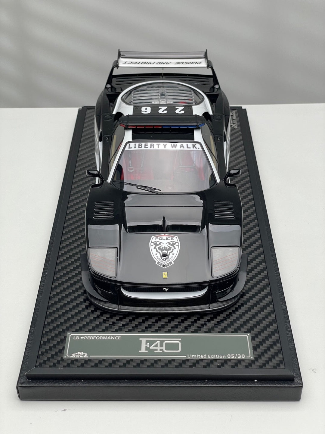Ferrari F40 LBWK (Red View County Police) [VIP scale Models] 1/18 scale