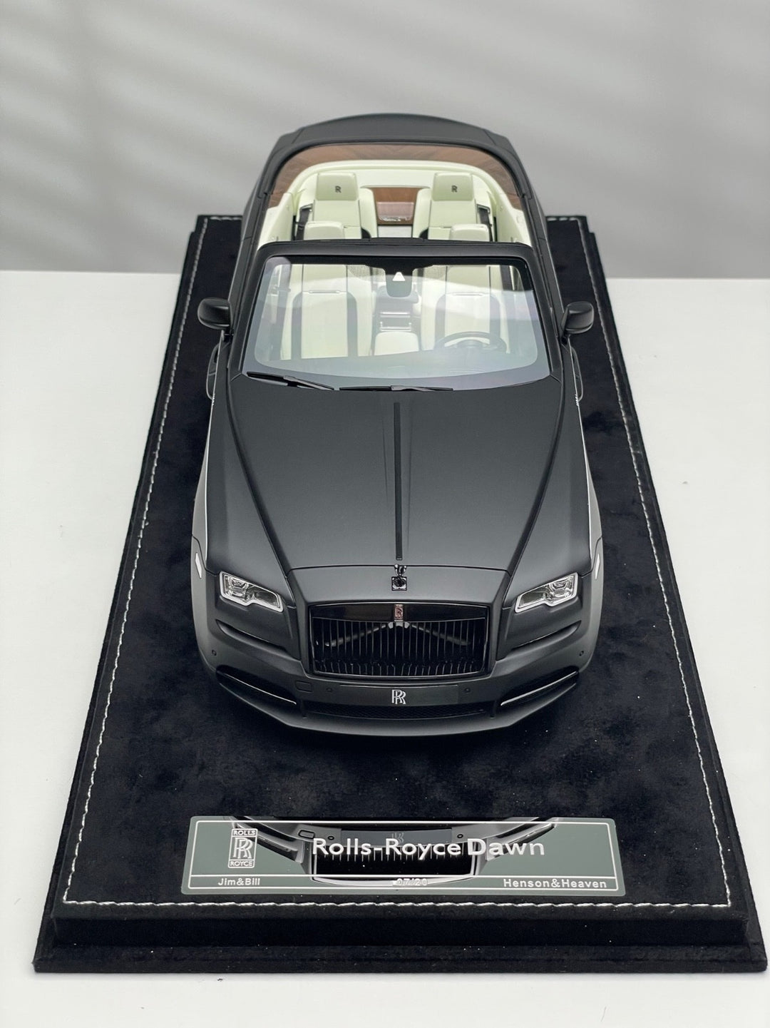 Rolls-Royce Dawn (Matte Black) [Henson&Heaven] 1/18 scale