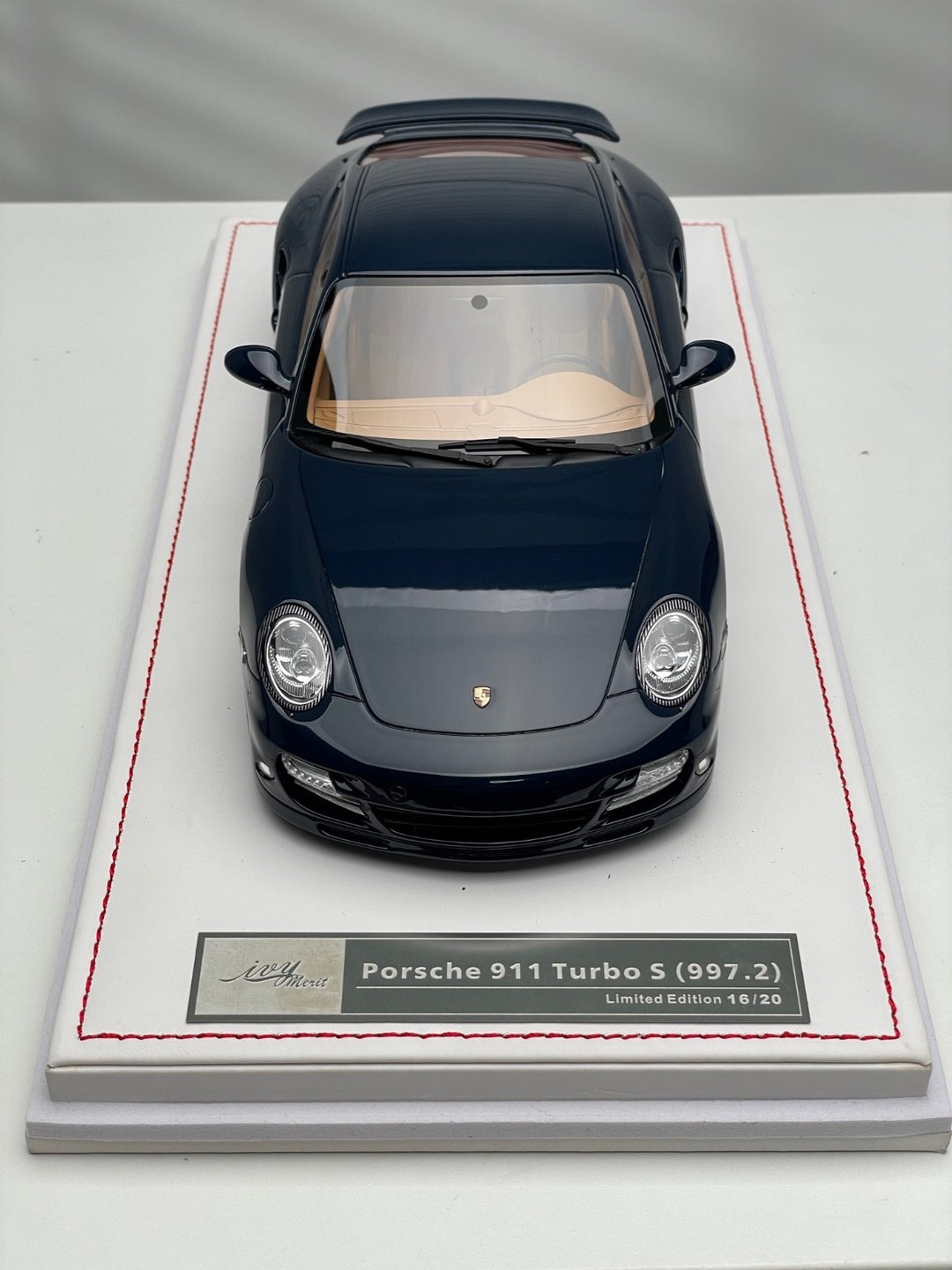 Porsche 997.2 911 Turbo S (Dark Blue/ Brown Int) [IVY Merit Model] 1/18 scale