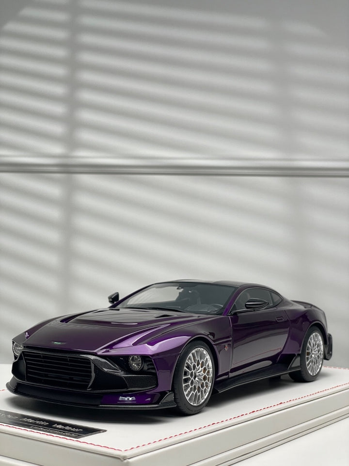 Aston Martin Valour (Midnight Purple) [Runner] 1/18 scale