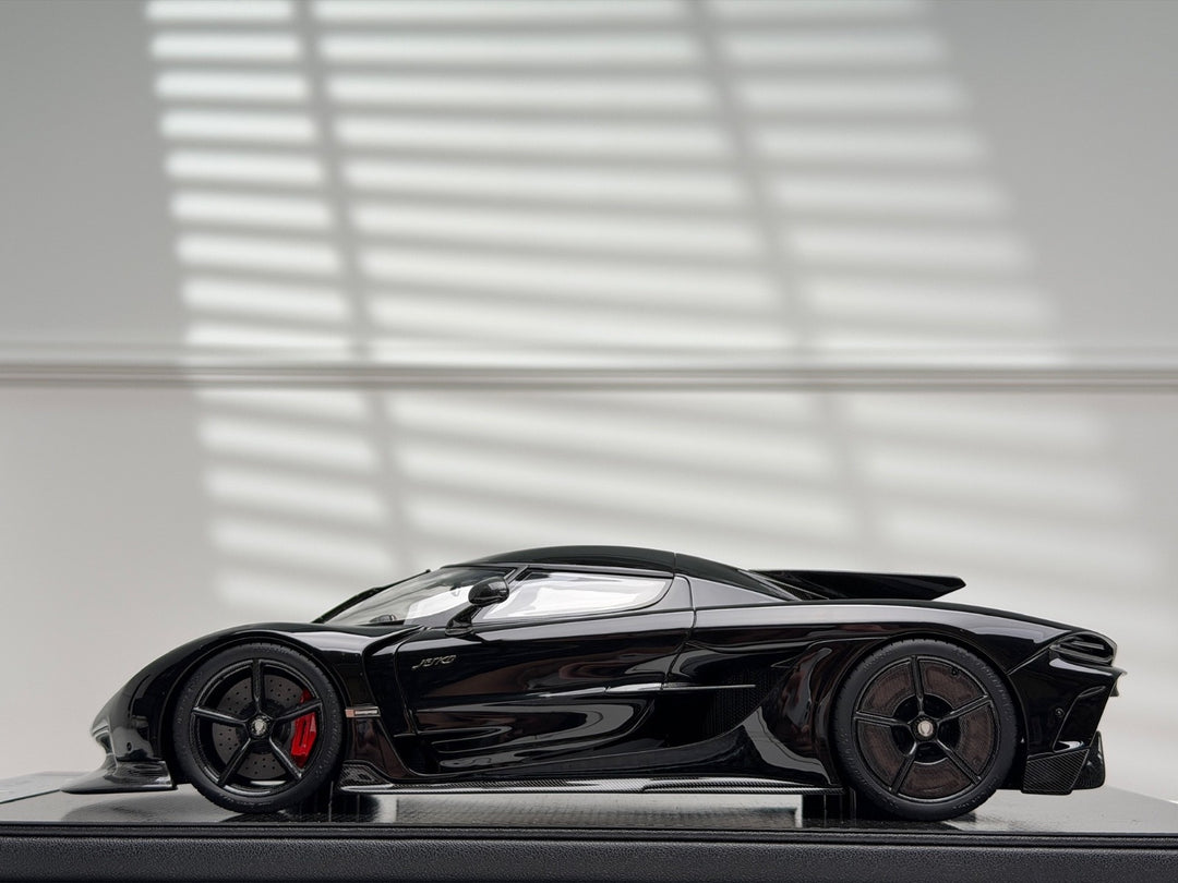 Koenigsegg Jesko Absolut (Jet Black) [FrontiArt] 1/18 scale