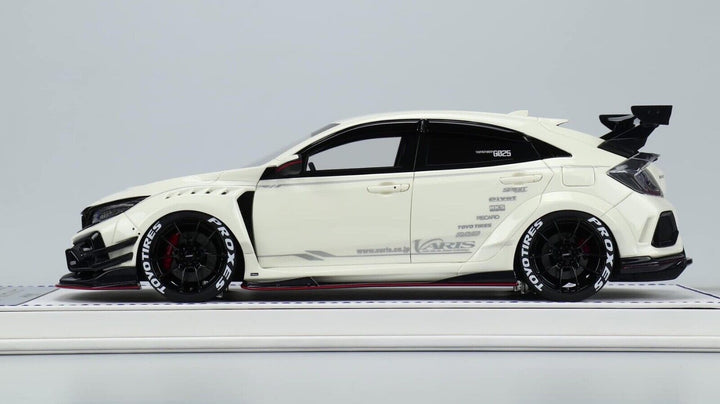 Honda Civic Type R Varis FK8 (White) [M.S] 1:18 scale