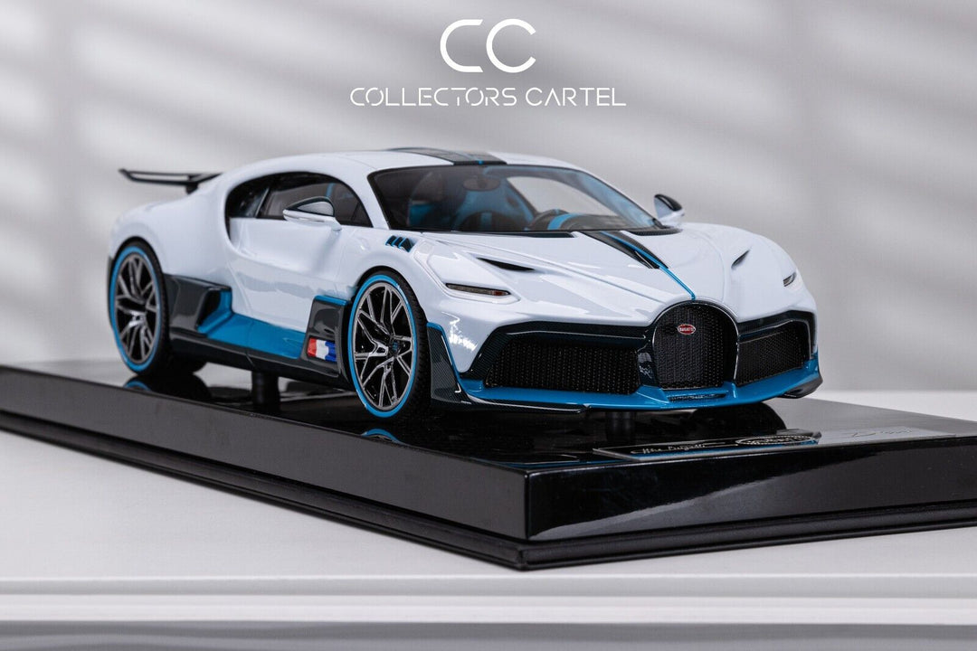 Bugatti Divo (Quartz White) [EXCLUSIVE] 1/18 scale