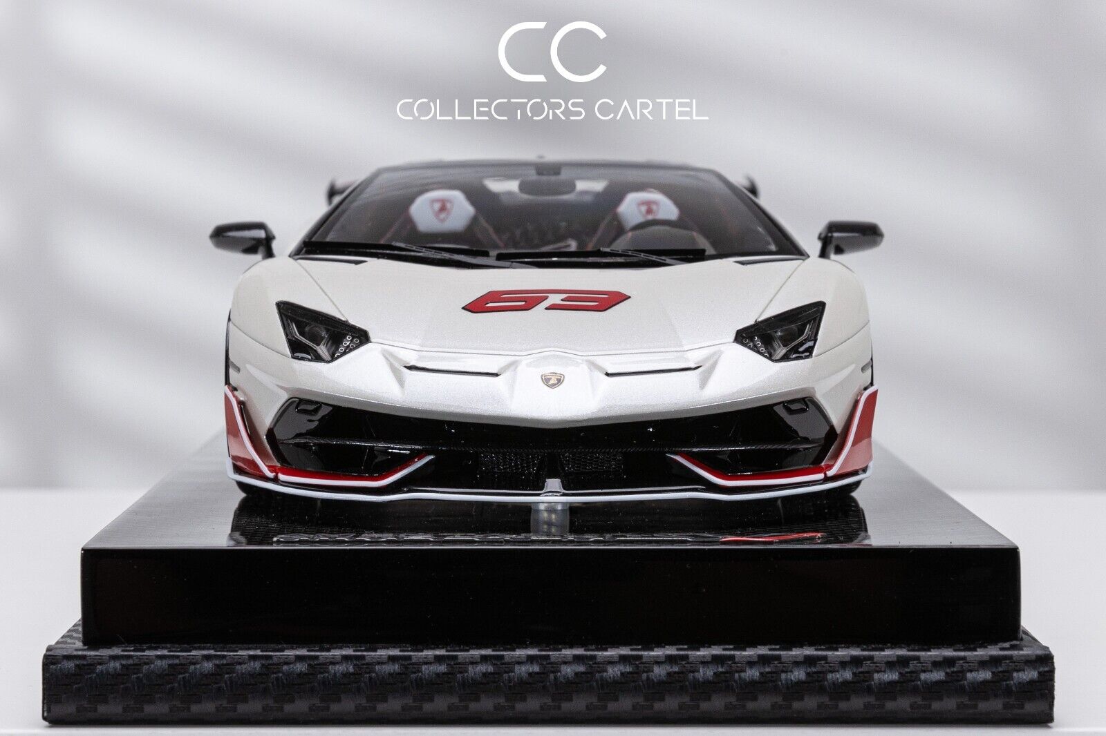 Lamborghini Aventador Roadster SVJ (#63 White/Red) [MR Collection