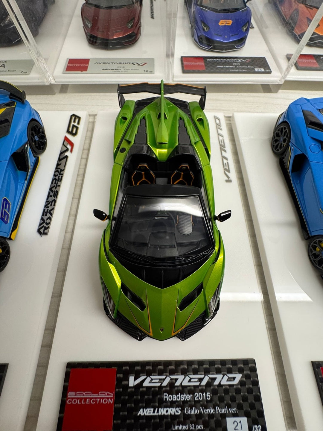Lamborghini Veneno Roadster (Giallo Verde Pearl) [Make Up AXELLWORKS] 1:43 scale