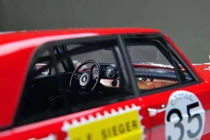 Mercedes-Benz 300 SEL AMG 1971 Naiska Garage [GOC] 1/18 scale
