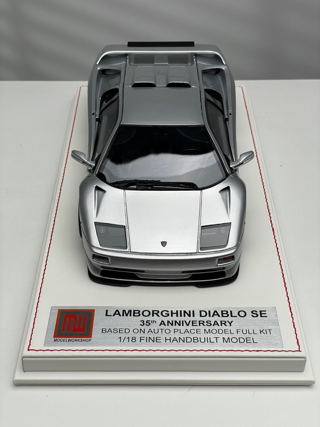Lamborghini Diablo SE 35th Anniversary (Silver) [Auto Palace Model] 1/18 scale