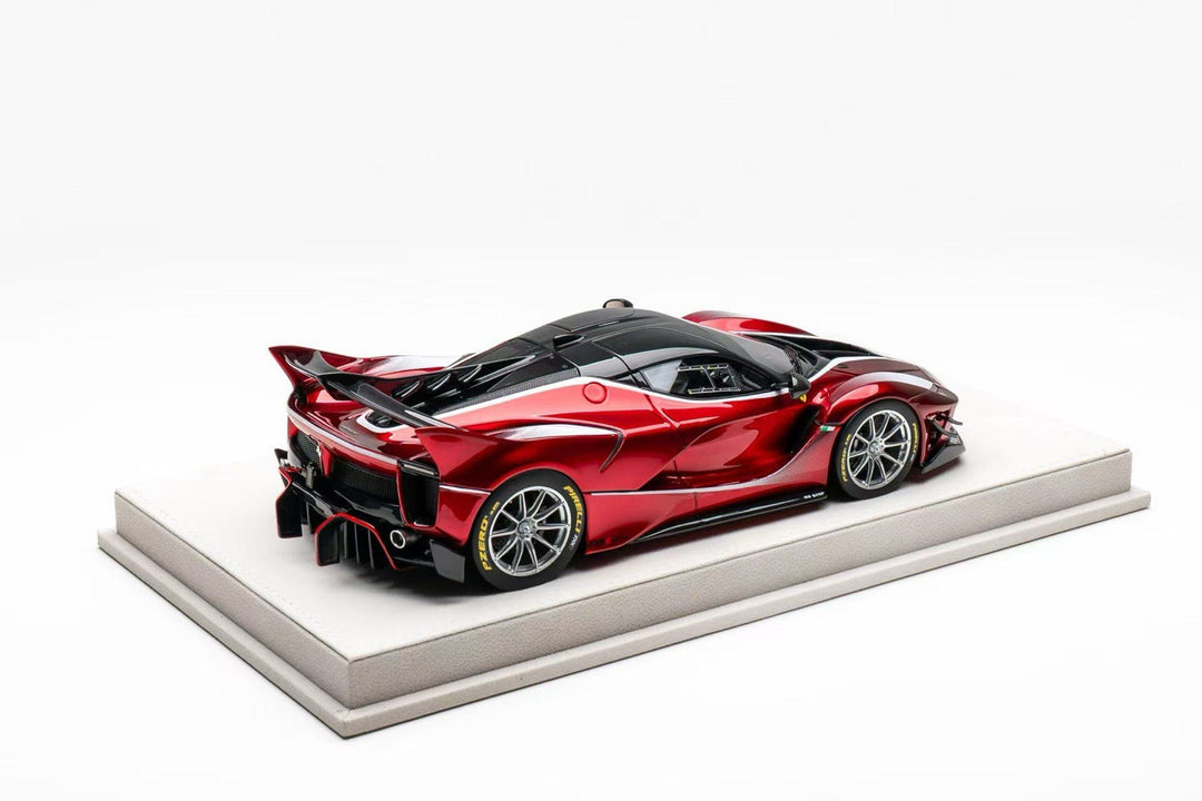 Ferrari FXX-K EVO ( Candy Red/silver Stripe) [Hermez Collection] 1/18 scale