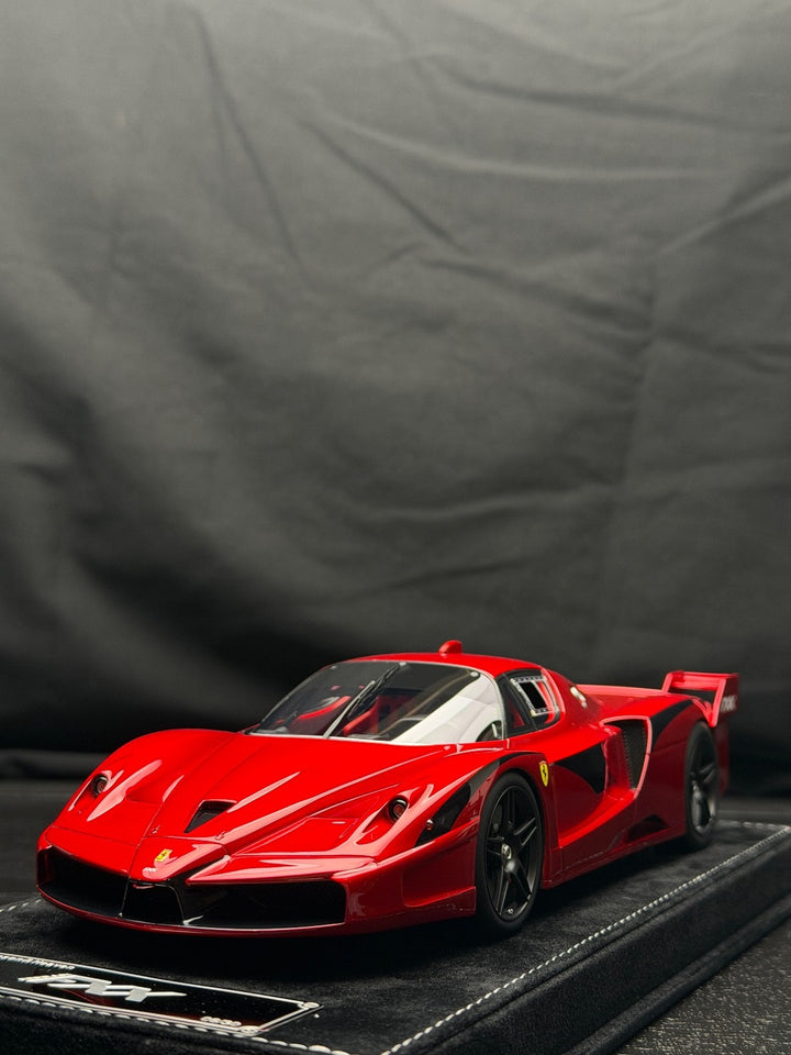 Ferrari FXX (Rosso Fuoco) [Henson&Heaven] 1/18 scale