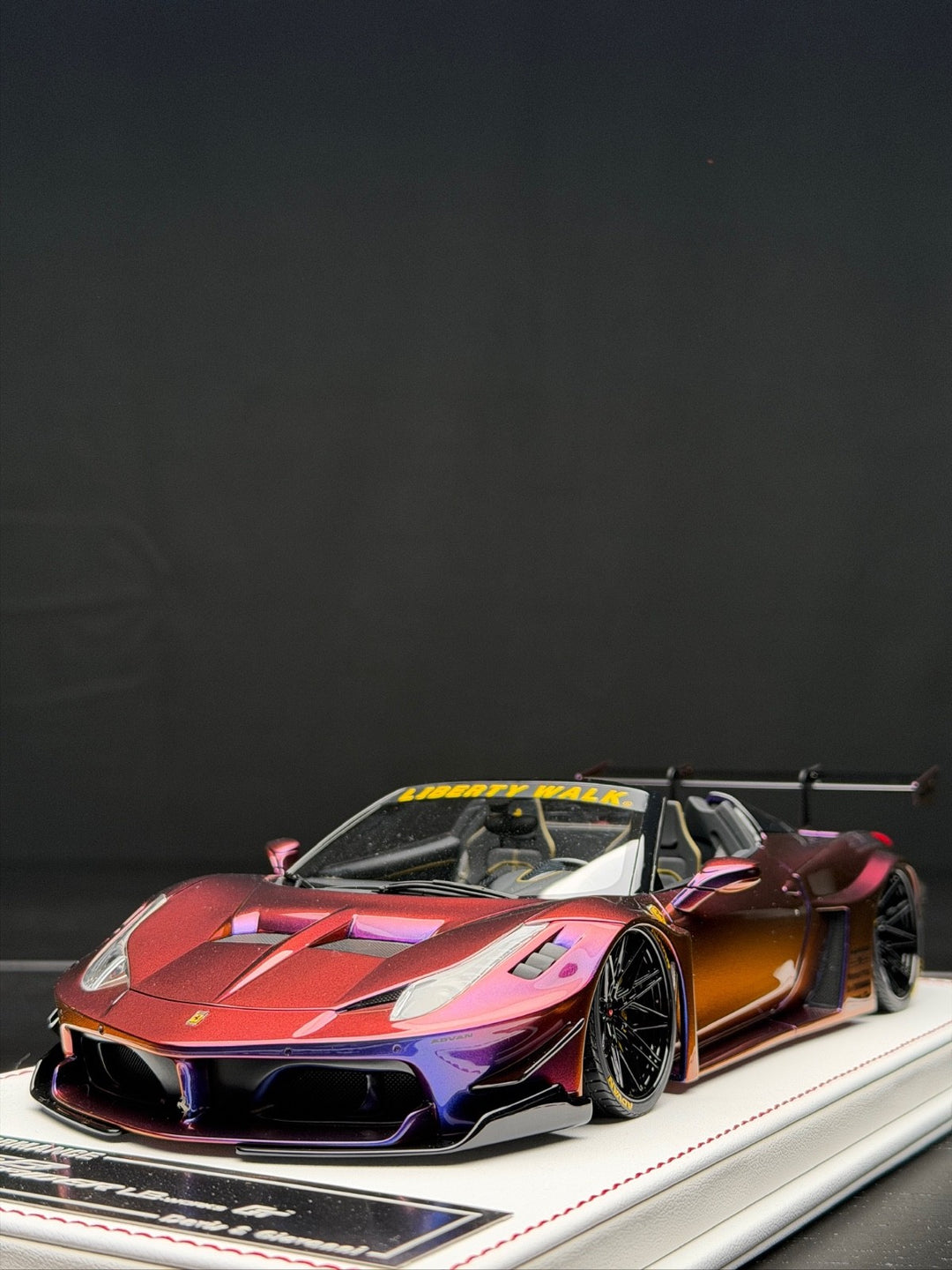 Ferrari 458 Spider GT LBWK (Chameleon Purple) [Davis & Giovanni] 1:18 scale