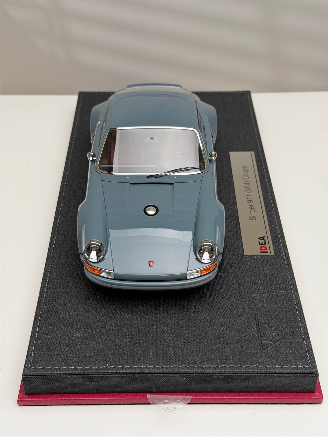 Porsche 911 Singer Coupe (Dark Gray) [Make Up IDEA] 1/18 scale