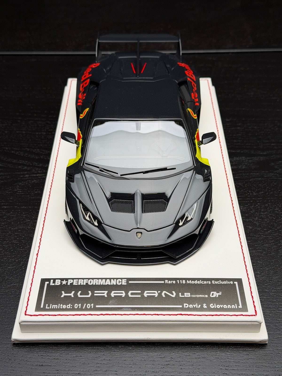 【値下】LBWK HURACAN Davis&Giovanni RedBull Lamborghini Huracan LBWK (Redbull) [Davis & Giovanni] 1:18 scale