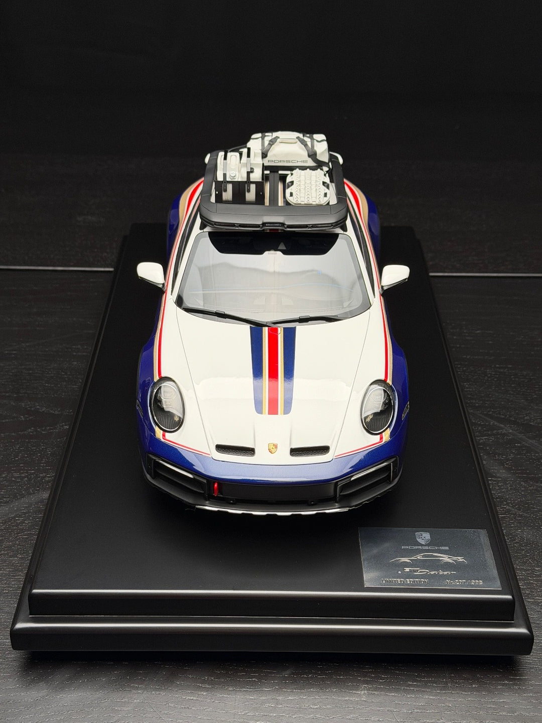 Porsche 911 Dakar (Roughroads Livery) [Spark] 1:12 scale