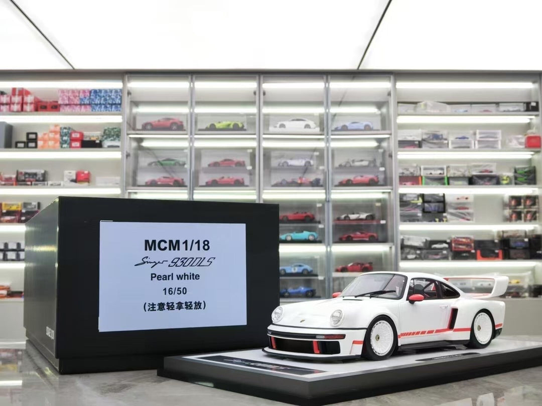 Porsche 930 DLS Singer (Pearl White) [MCM] 1/18 scale