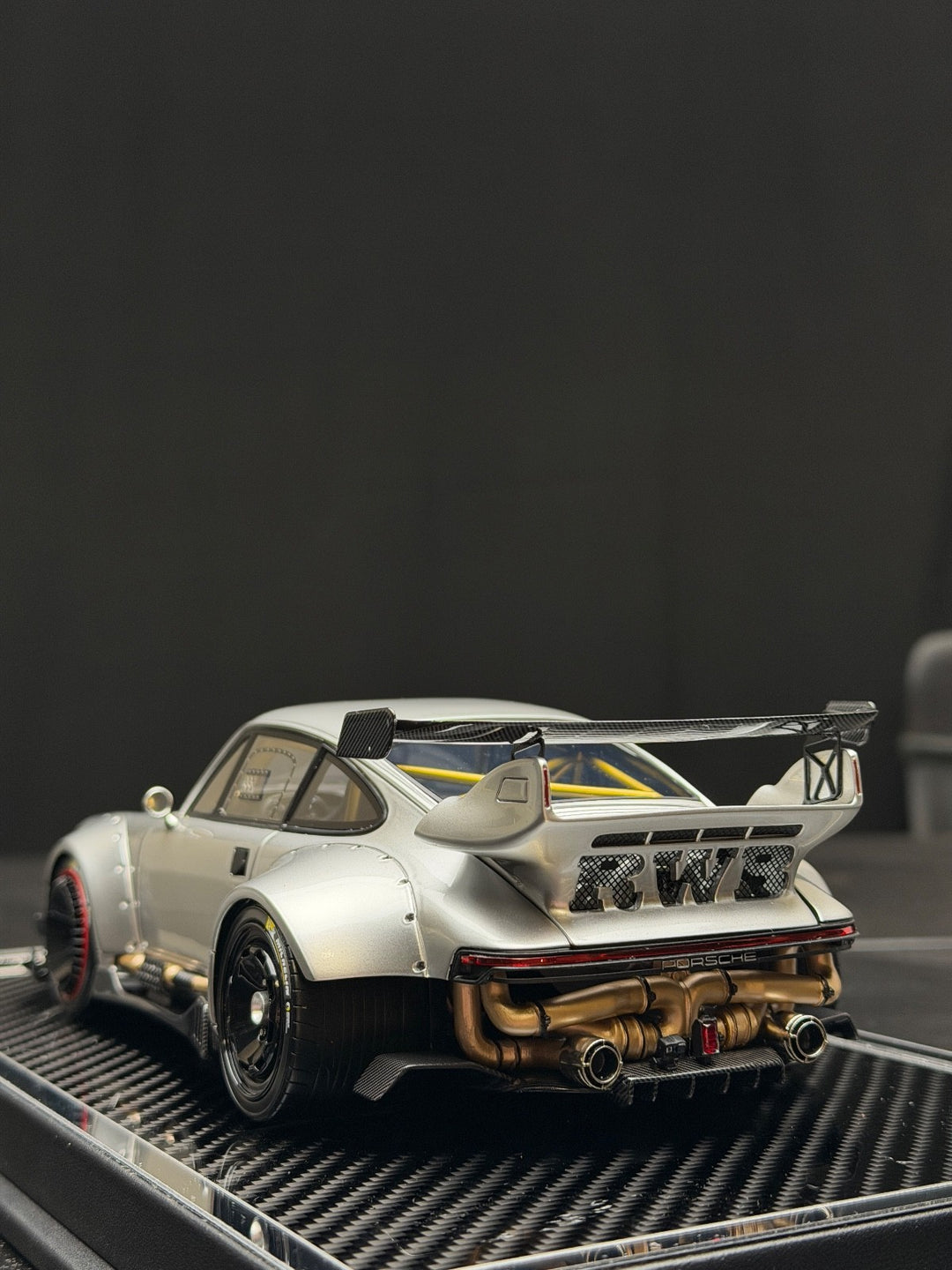 Porsche Carrera RWB 964 Modified Version (Silver) [MCM] 1/18 scale