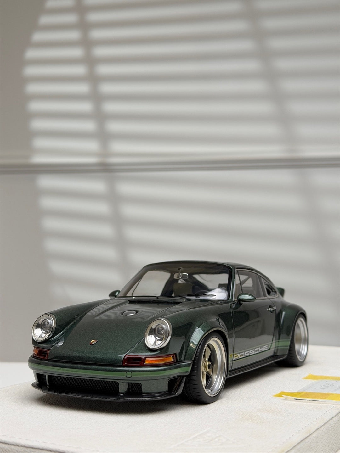 Porsche 911 Singer DLS (Dark Green) [Make up Eidolon] 1/18 scale