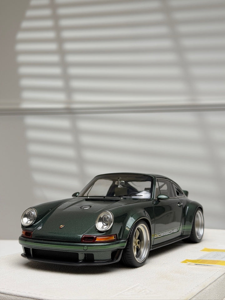 Porsche 911 Singer DLS (Dark Green) [Make up Eidolon] 1/18 scale