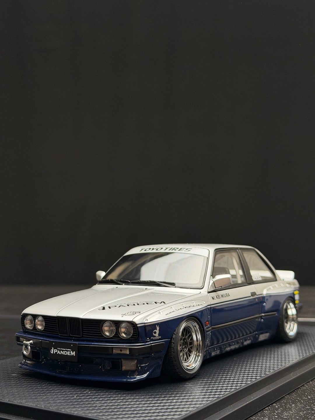 BMW E30 M3 (PANDEM) [Ignition Model] 1:18 scale