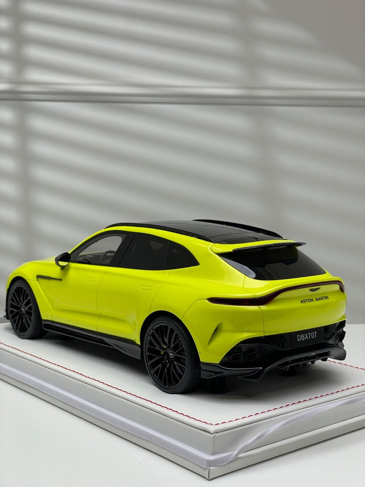 Aston Martin DBX707 (Acid Yellow) [IVY Model Merit] 1/18 scale