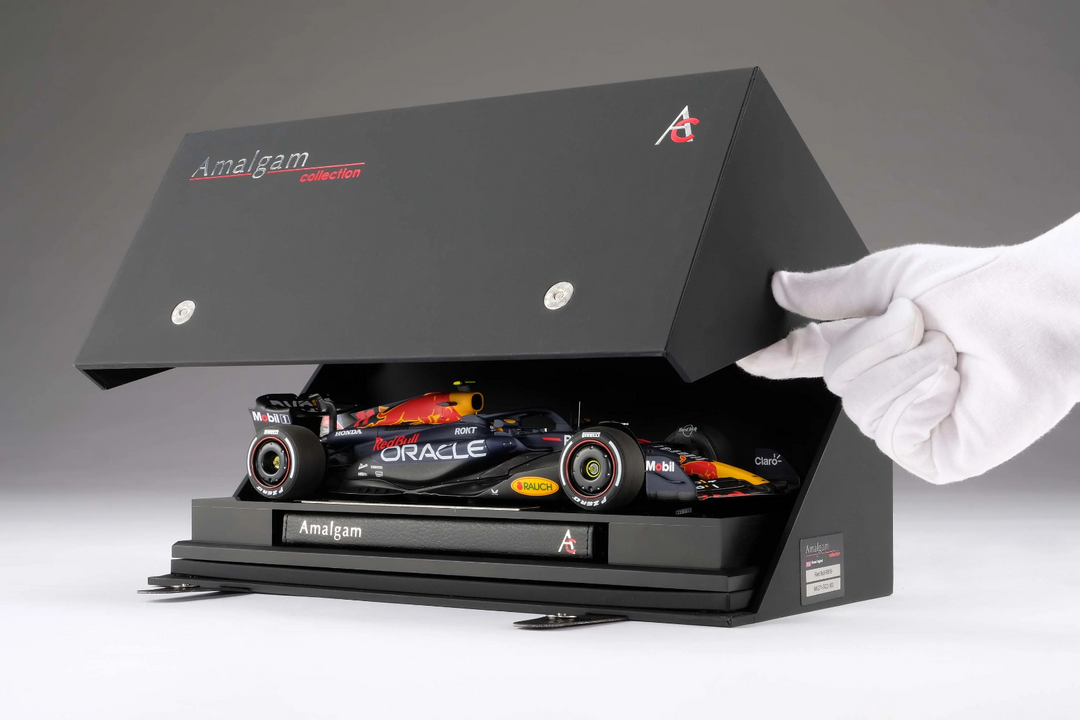 RED BULL RACING RB19 (2023 SEASON LIVERY SERGIO PÉREZ) [Amalgam] 1:18 scale