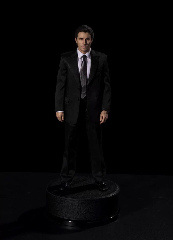 Bruce Wayne (The Dark Knight/ Batman) - By: YJ Park [ 1:6 scale] RARE