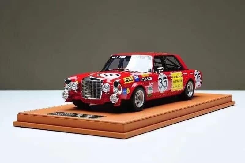 Mercedes-Benz 300 SEL AMG 1971 Naiska Garage [GOC] 1/18 scale