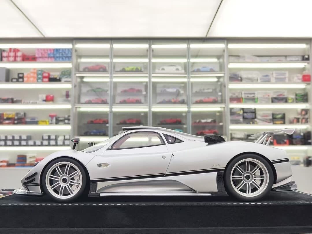 Pagani Zonda Cinque (Chrome Silver) [Henson & Heaven] 1/18 scale