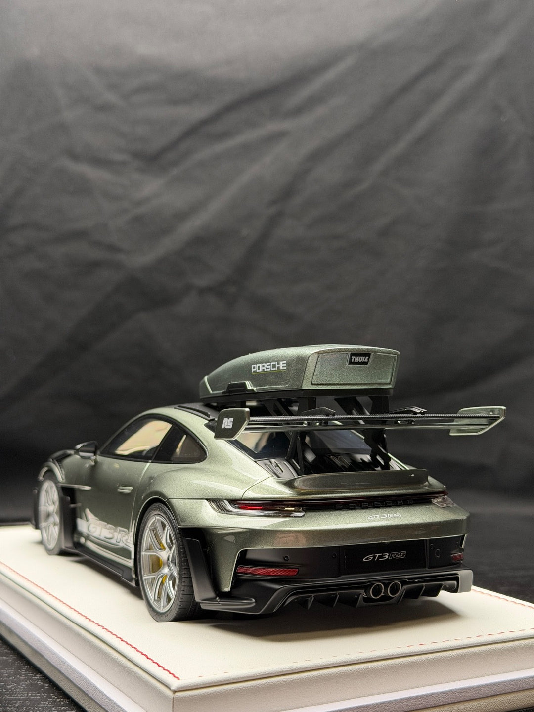Porsche 911 GT3 RS w/ Roof Rack (Urban Bamboo/ White) [IVY Model] 1:18 scale