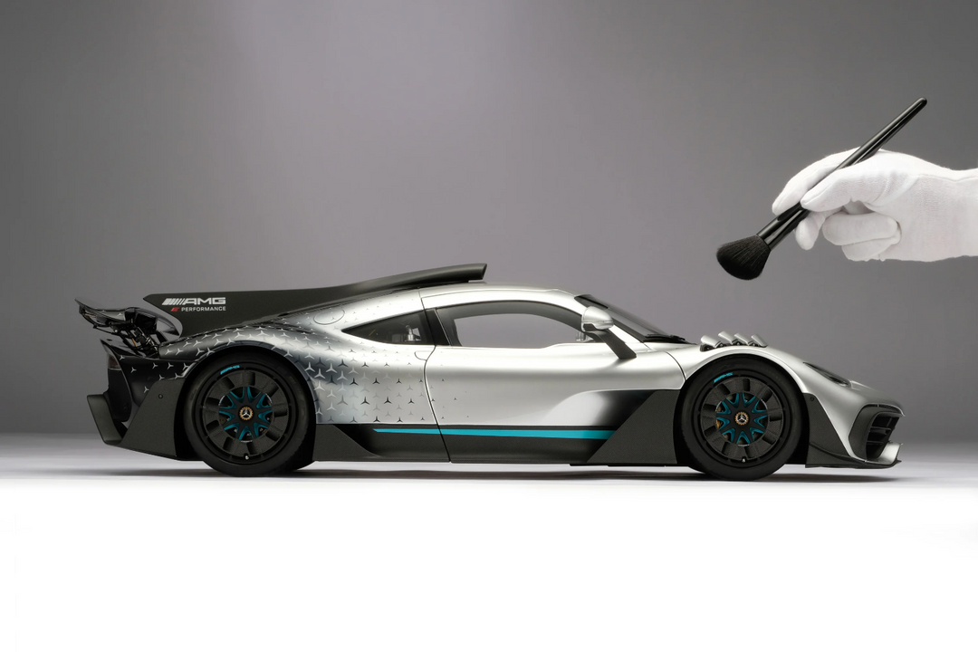 MERCEDES-AMG ONE [Fully opening] By: Amalgam 1:8 scale