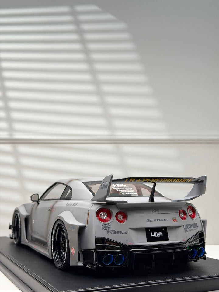 Nissan R35 GT-RR LBWK (Matte Gray) [IVY Model] 1/12 scale