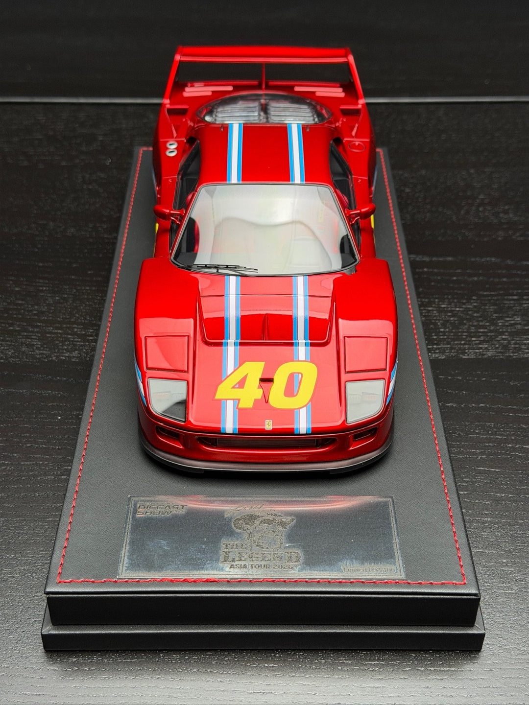 Ferrari F40 (Red) [DIECAST SHOW] 1:18 scale