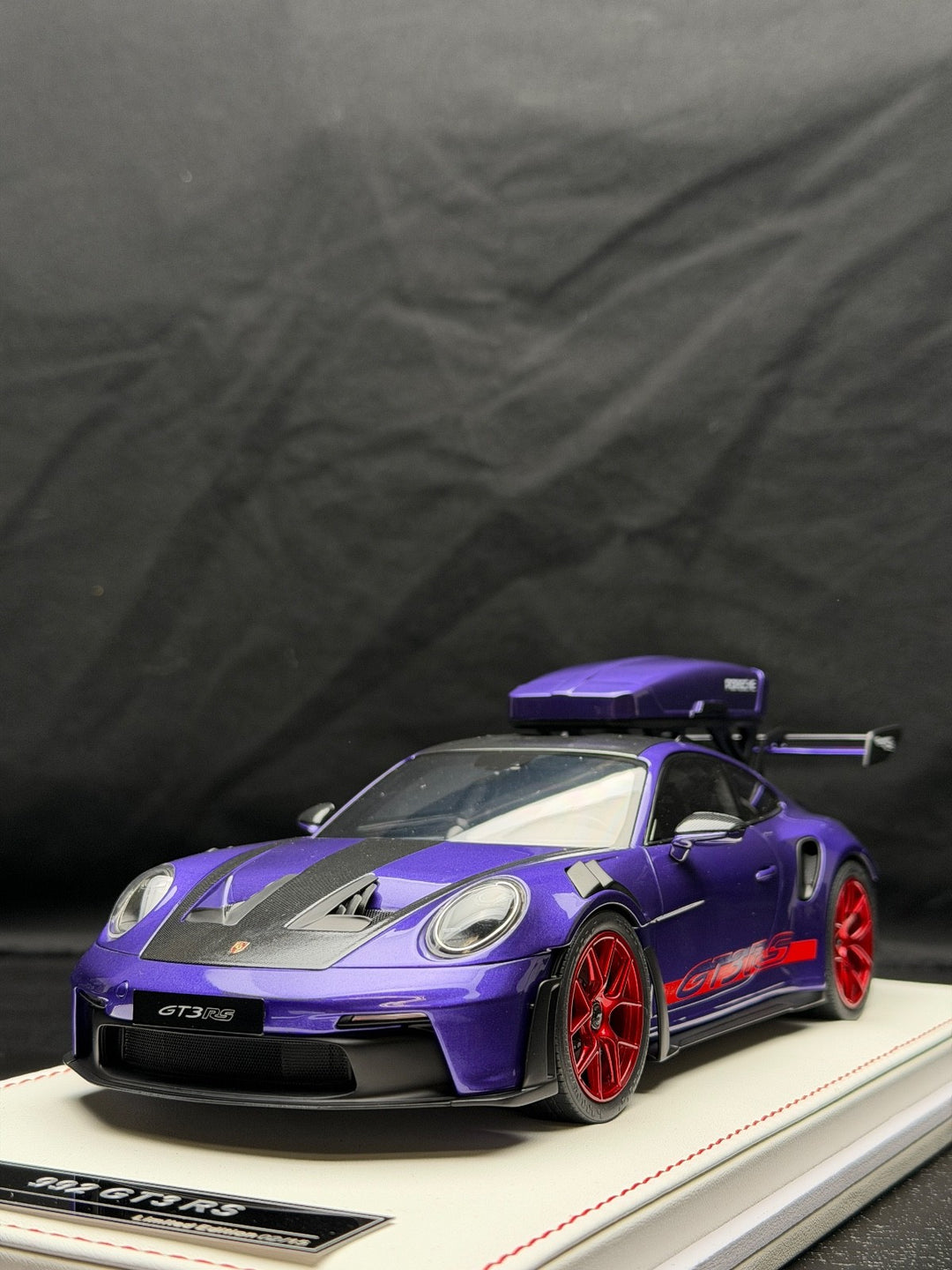 Porsche 911 GT3 RS w/ Roof Rack (Purple/ Red) [IVY Model] 1:18 scale