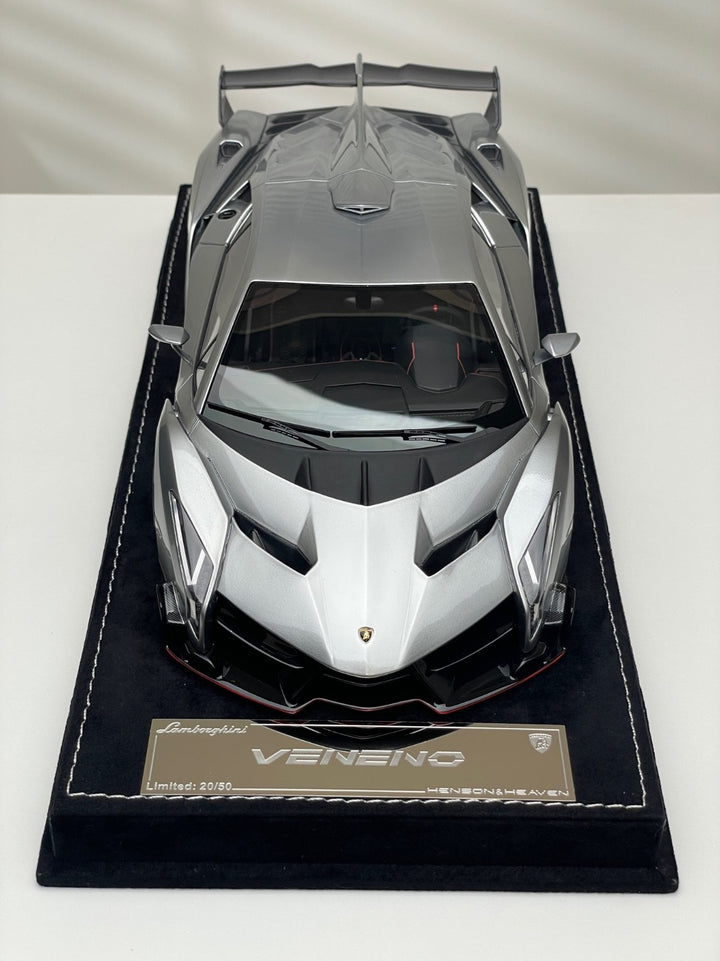 Lamborghini Veneno (Silver) [Henson & Heaven] 1/18 scale