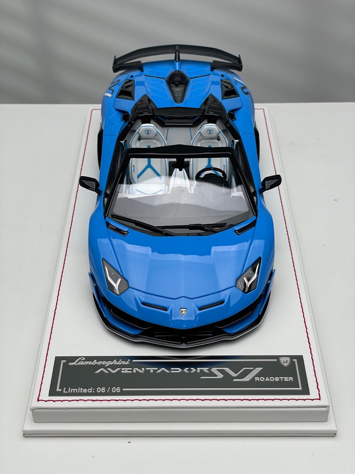 Lamborghini Aventador SVJ Roadster (Blue) [Davis & Giovanni] 1:18 scale