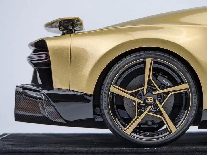 Bugatti Chiron Super Sport (Golden Era) [Henson&Heaven] 1/18 scale