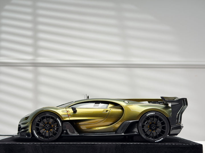 Bugatti Vision GT (Chameleon Green) [Henson&Heaven] 1/18 scale