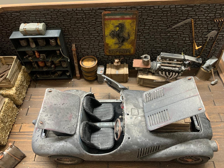 Classic Ferrari Barn Find/ Garage Diorama [1:18 scale]