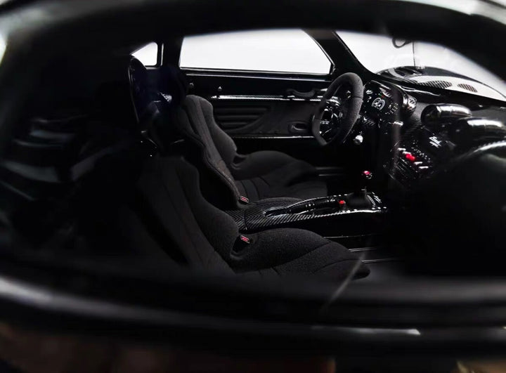 Pagani Zonda Cinque (Full Black Carbon Fiber) [Henson & Heaven] 1/18 scale