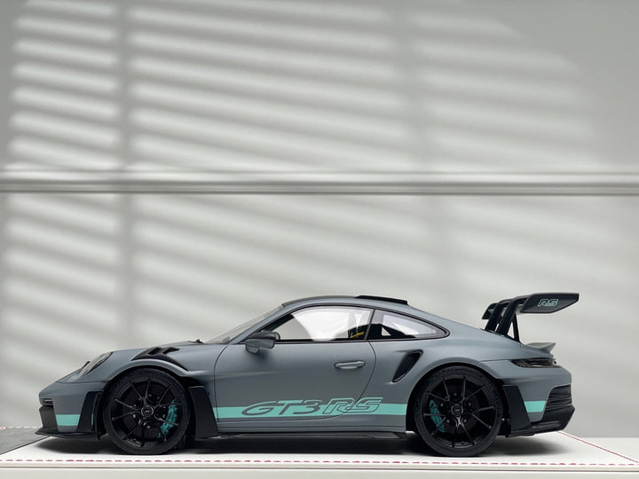 Porsche 911 GT3 RS (Matte Dark Gray/ Blue) [Davis & Giovanni] 1:18 scale
